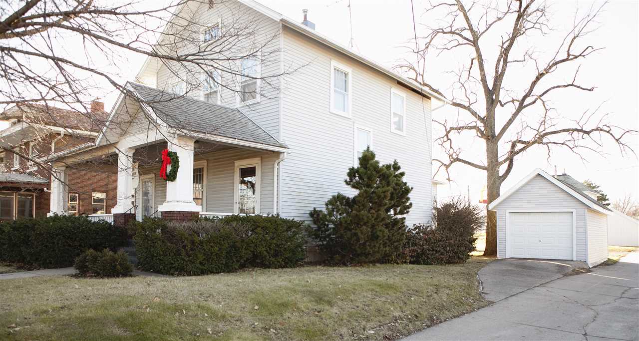 315 S Iowa Avenue Washington IA 52353