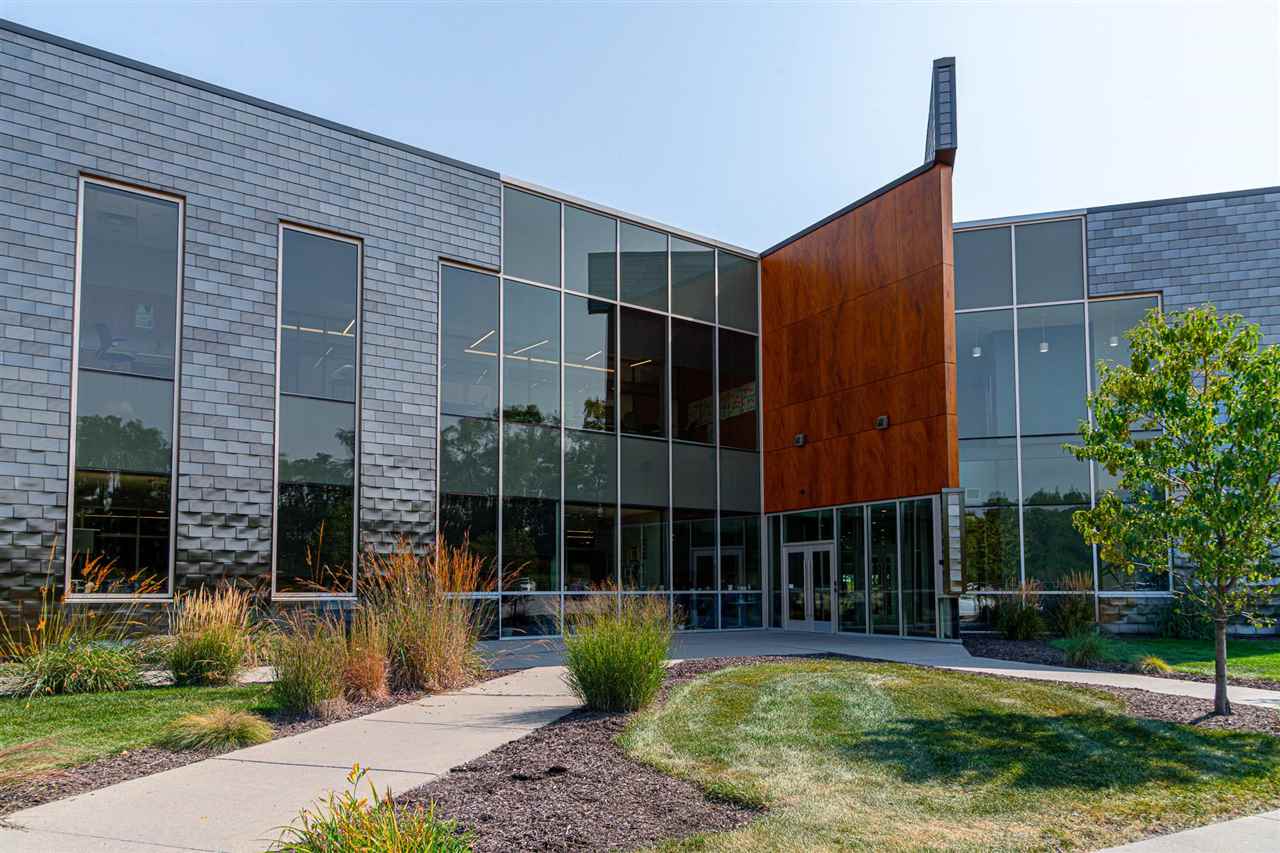2451 Oakdale Boulevard Coralville IA 52241