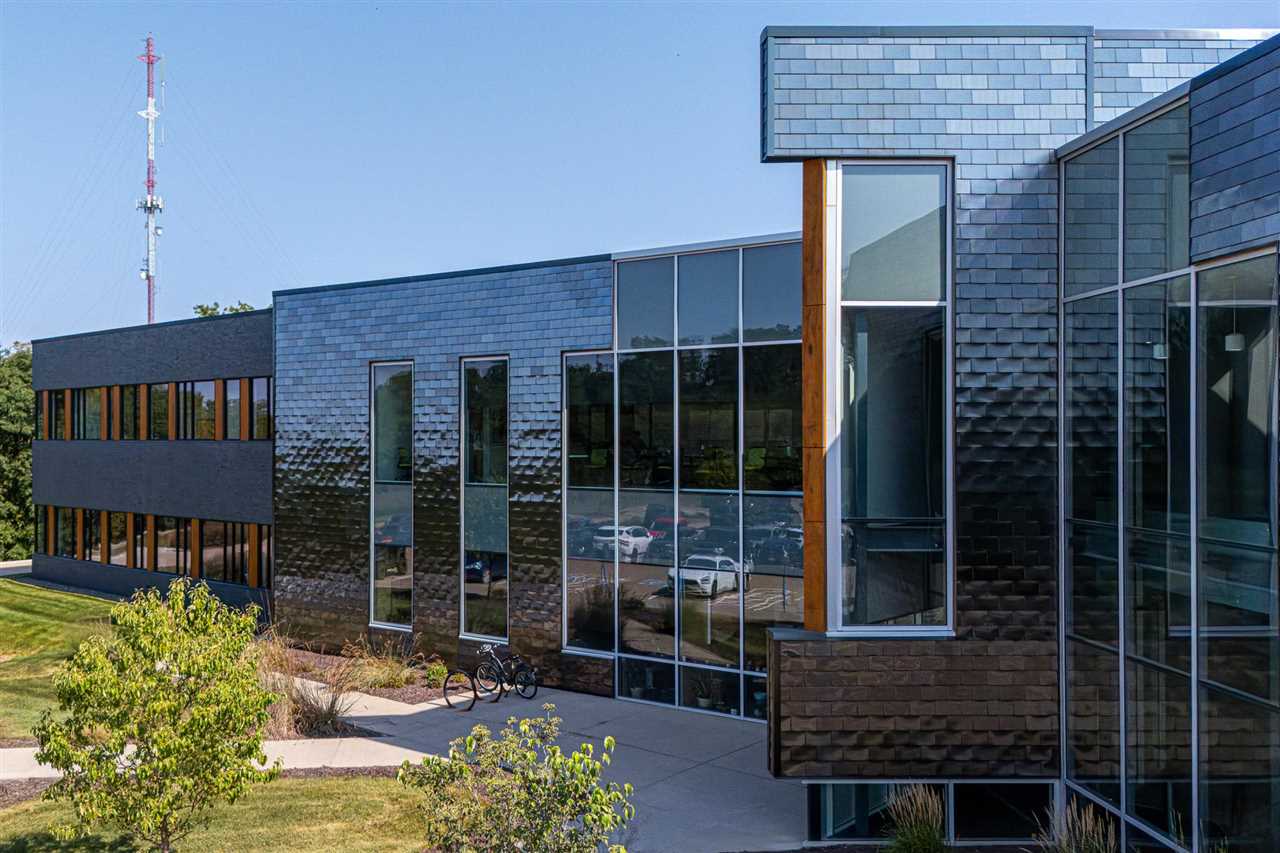 2451 Oakdale Boulevard Coralville IA 52241