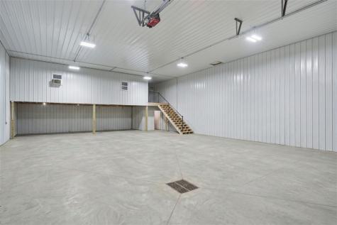 1650 Commercial Drive Walford IA 52351