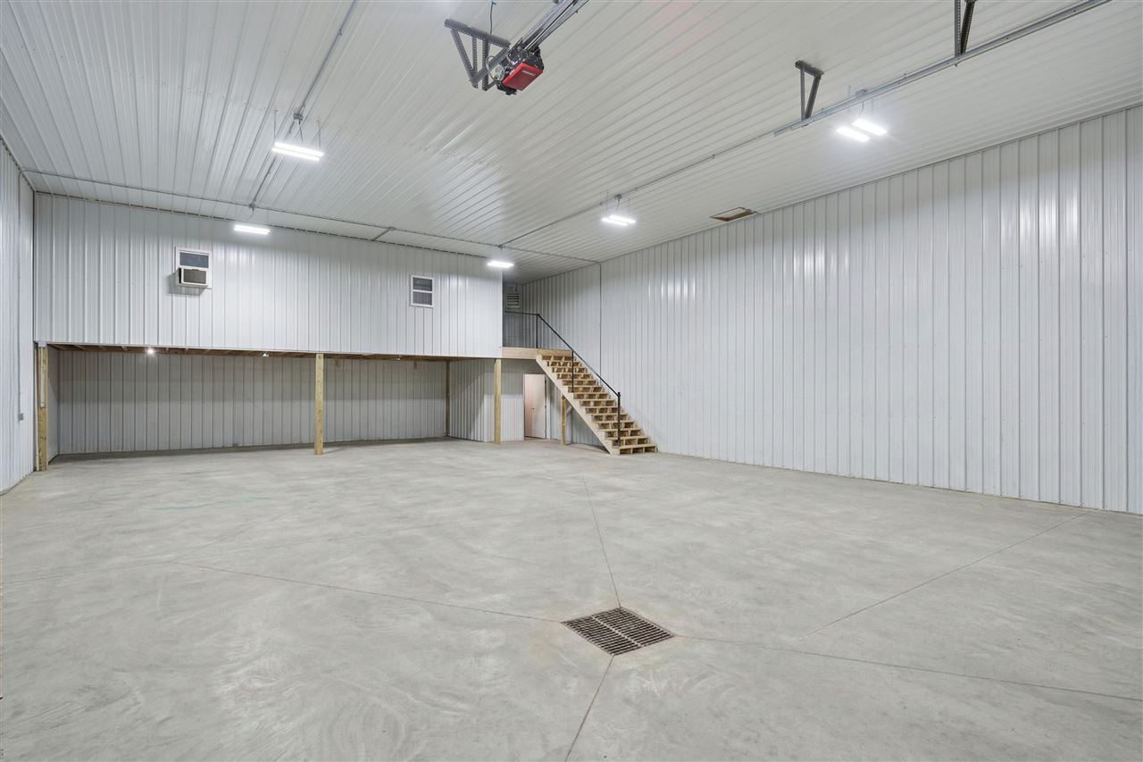 1650 Commercial Drive Walford IA 52351