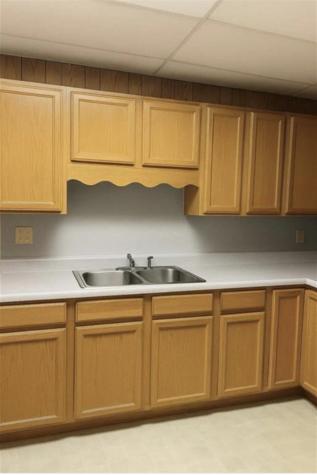 117 S Main Street Elkader IA 52043