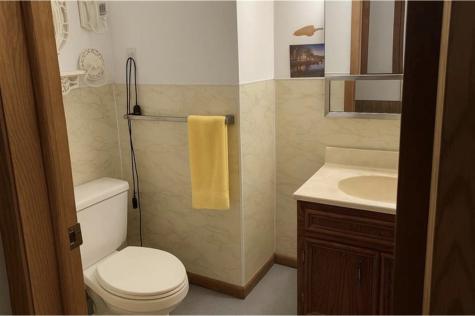 117 S Main Street Elkader IA 52043