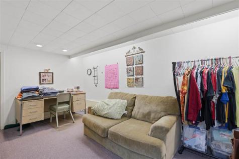 109 S Marion Avenue Washington IA 52353