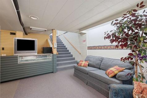 109 S Marion Avenue Washington IA 52353