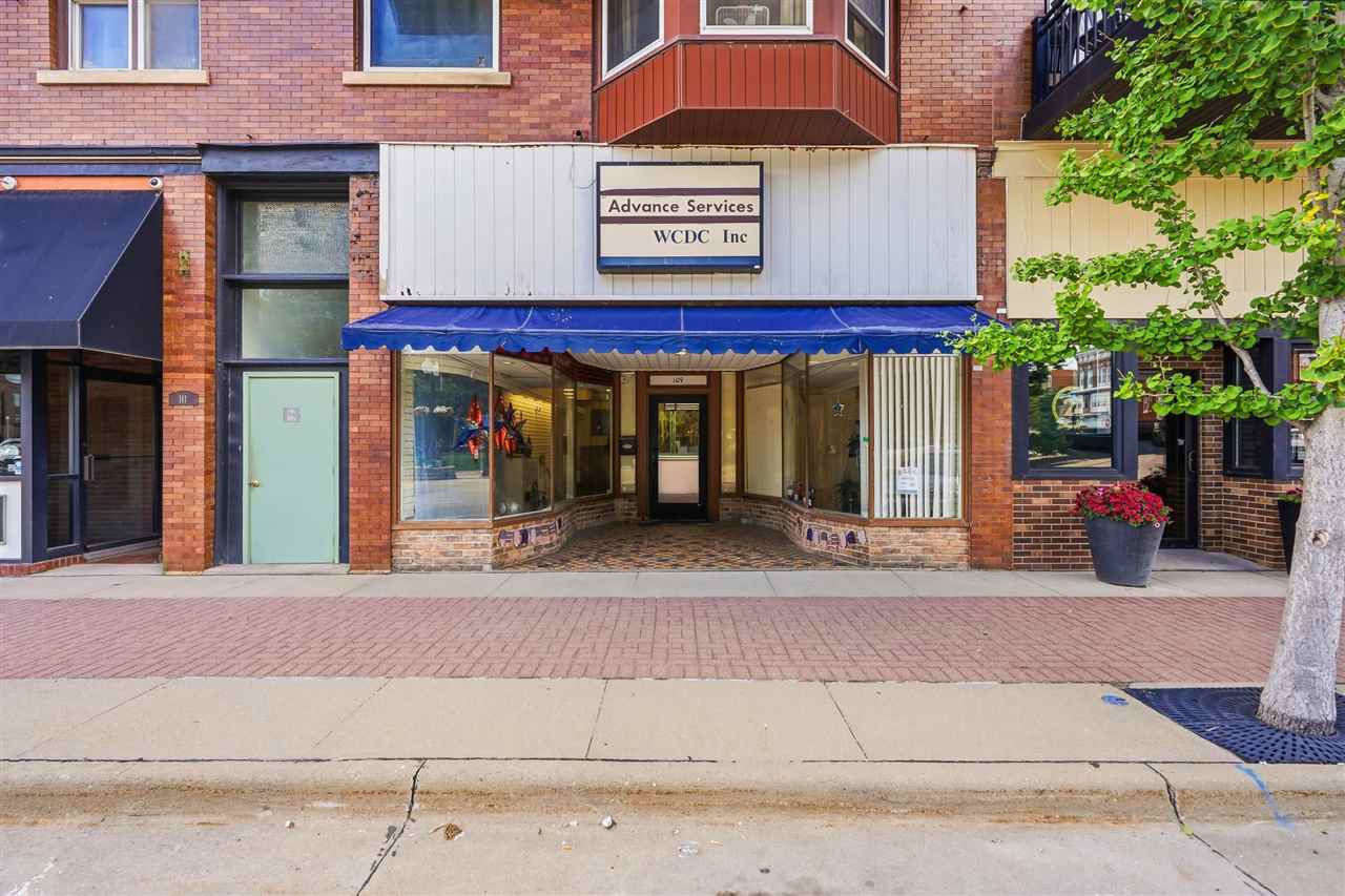 109 S Marion Avenue Washington IA 52353