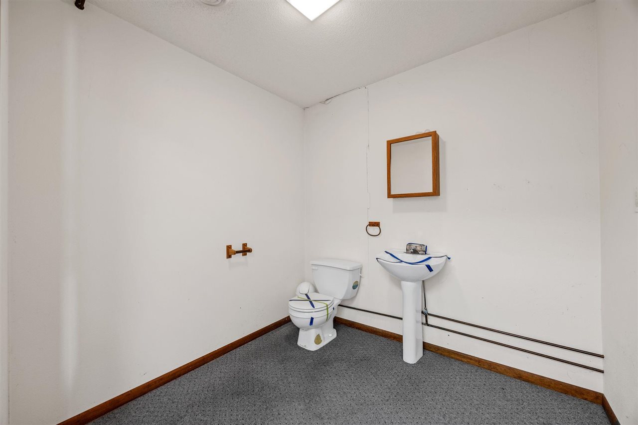 1054 W Madison Street Washington IA 52353