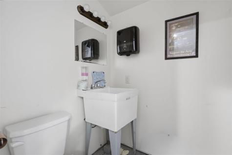405 B Avenue Kalona IA 52247