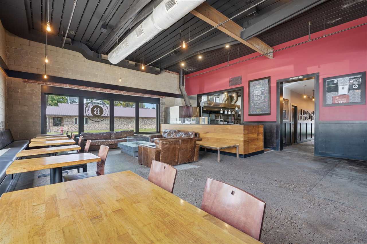 405 B Avenue Kalona IA 52247