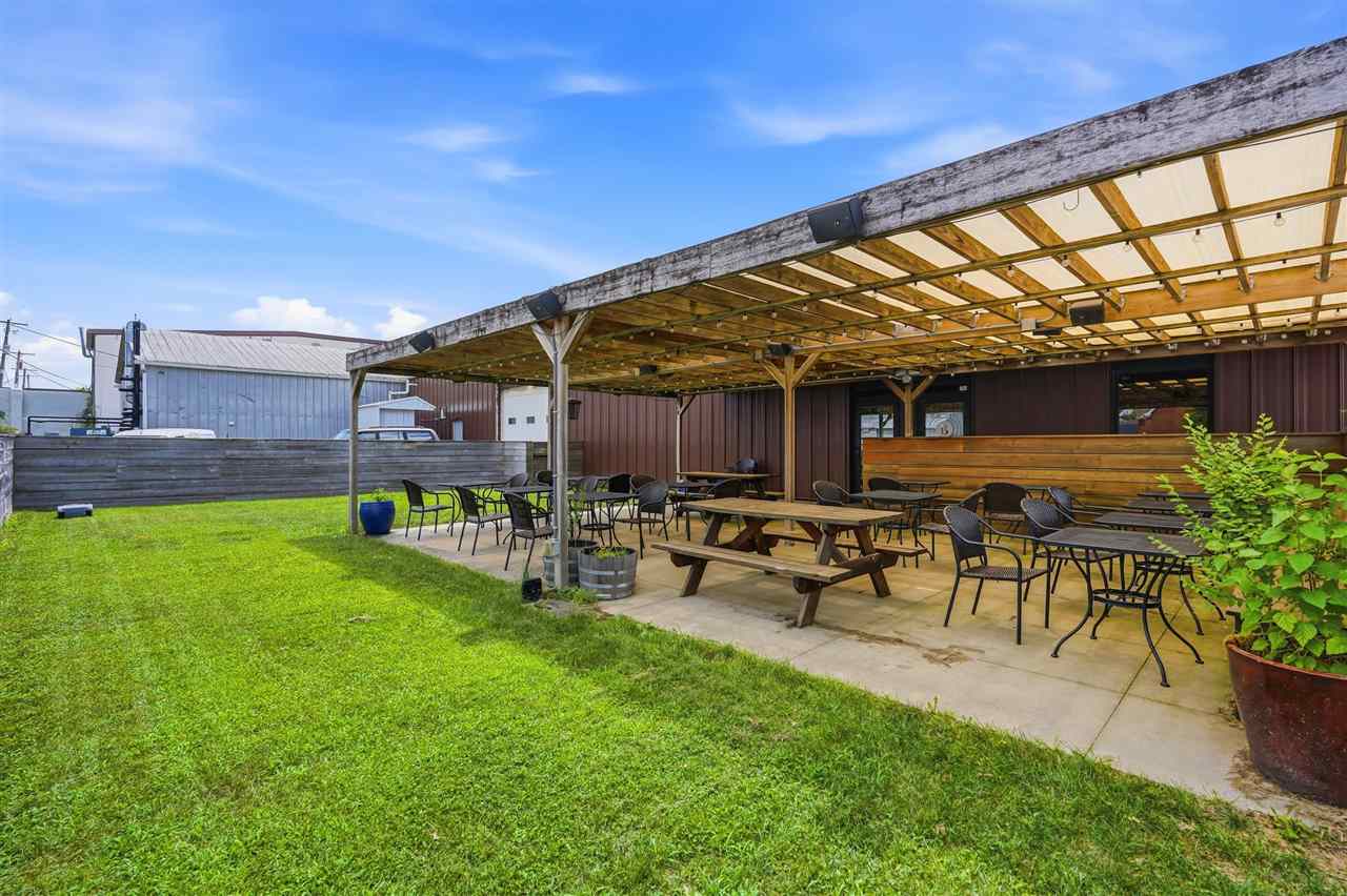 405 B Avenue Kalona IA 52247