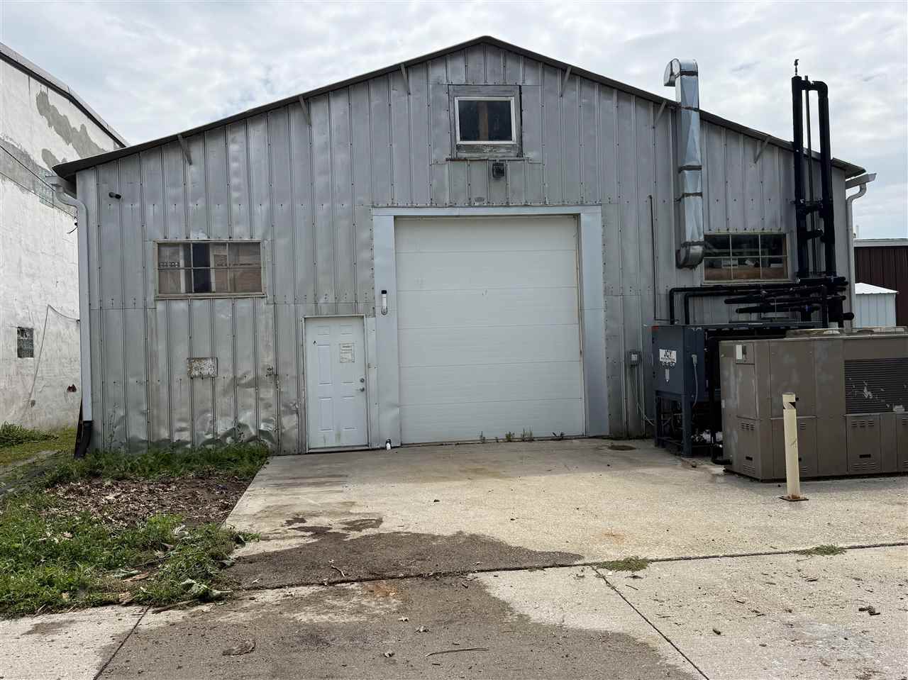 405 B Avenue Kalona IA 52247