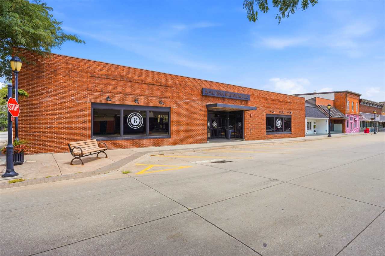 405 B Avenue Kalona IA 52247