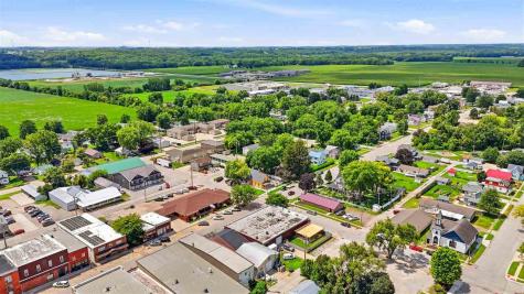 405 B Avenue Kalona IA 52247