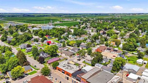 405 B Avenue Kalona IA 52247