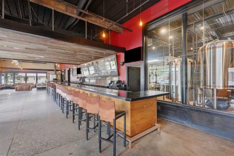 405 B Avenue Kalona IA 52247