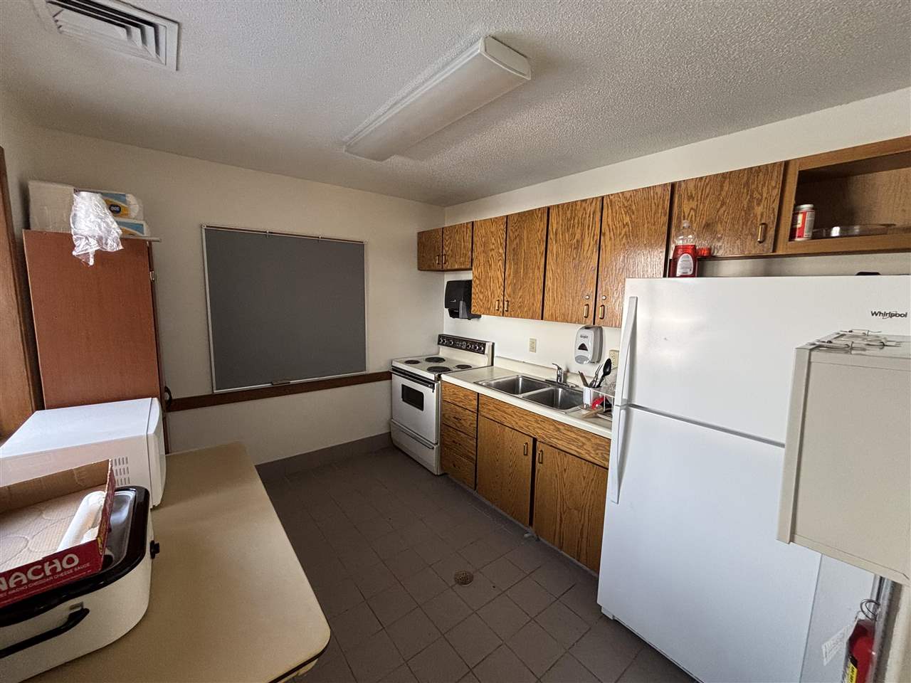 1514 1st Avenue Belle Plaine IA 52208