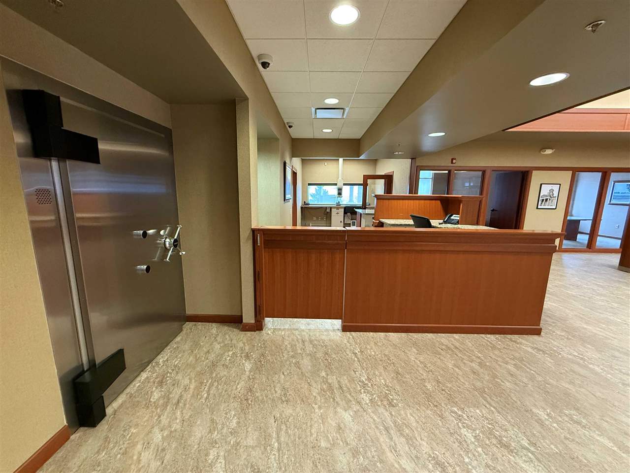 640 Highway 1 W Iowa City IA 52246