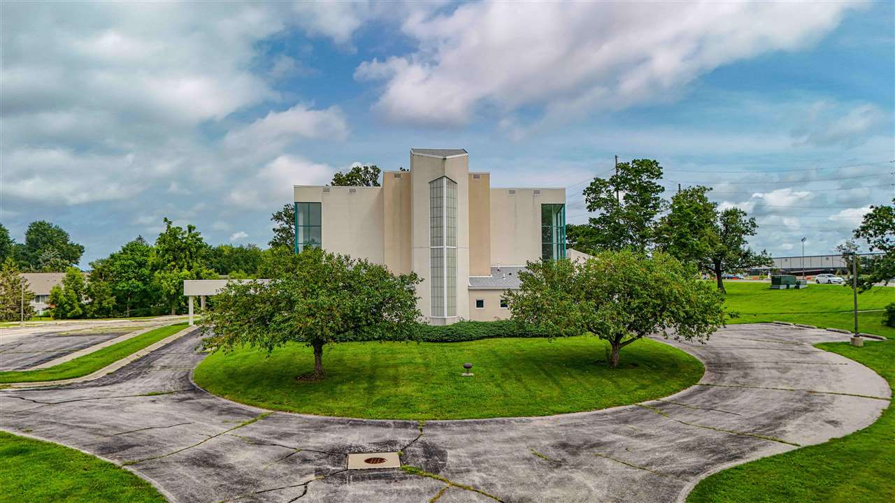 640 Blairs Ferry Road NE Cedar Rapids IA 52402