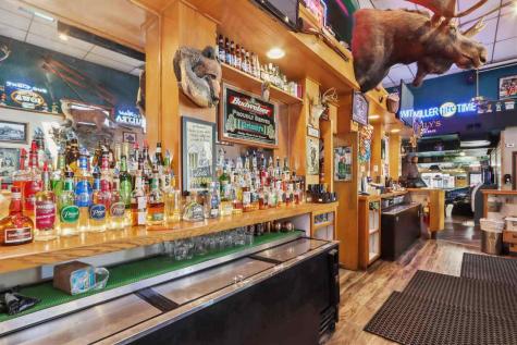 1208 Highland Court Iowa City IA 52240