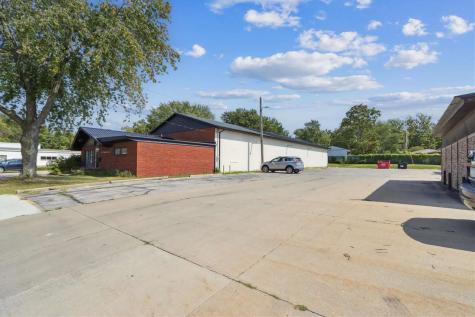 1208 Highland Court Iowa City IA 52240