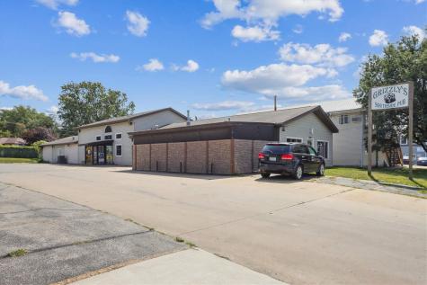 1208 Highland Court Iowa City IA 52240