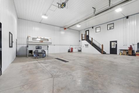 214 Airport Road Washington IA 52353