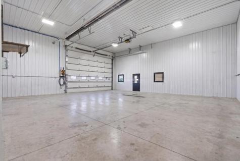 214 Airport Road Washington IA 52353