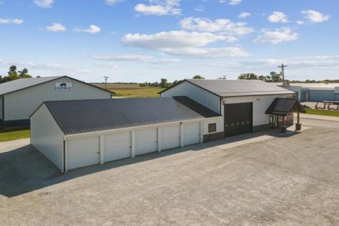 214 Airport Road Washington IA 52353