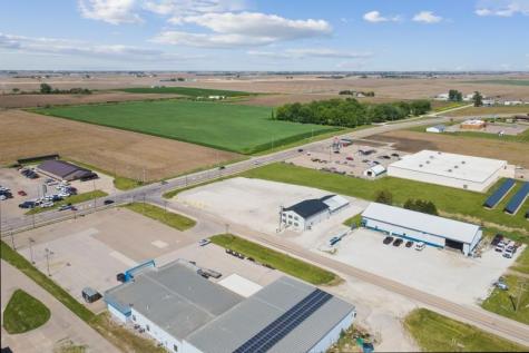 214 Airport Road Washington IA 52353