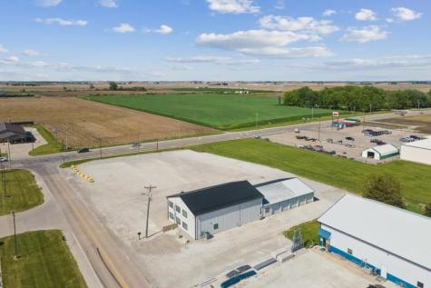 214 Airport Road Washington IA 52353
