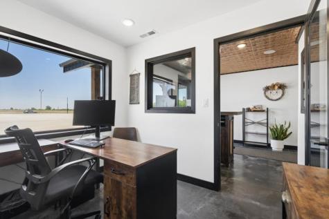 214 Airport Road Washington IA 52353