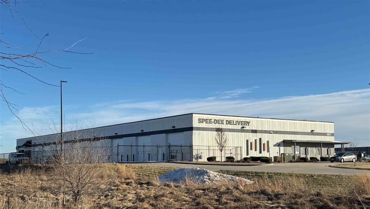6611 Partners Avenue Marion IA 52302