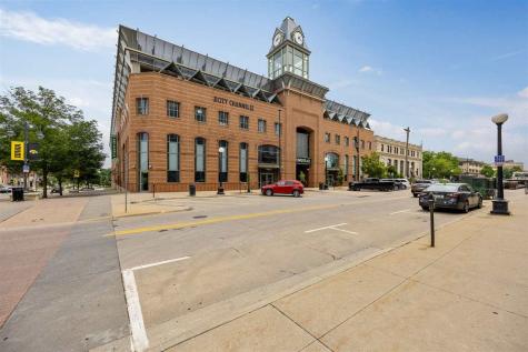 2 S Linn Street Iowa City IA 52240
