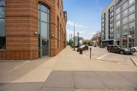 2 S Linn Street Iowa City IA 52240