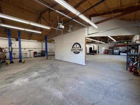 209 Franklin Street Center Point IA 52213
