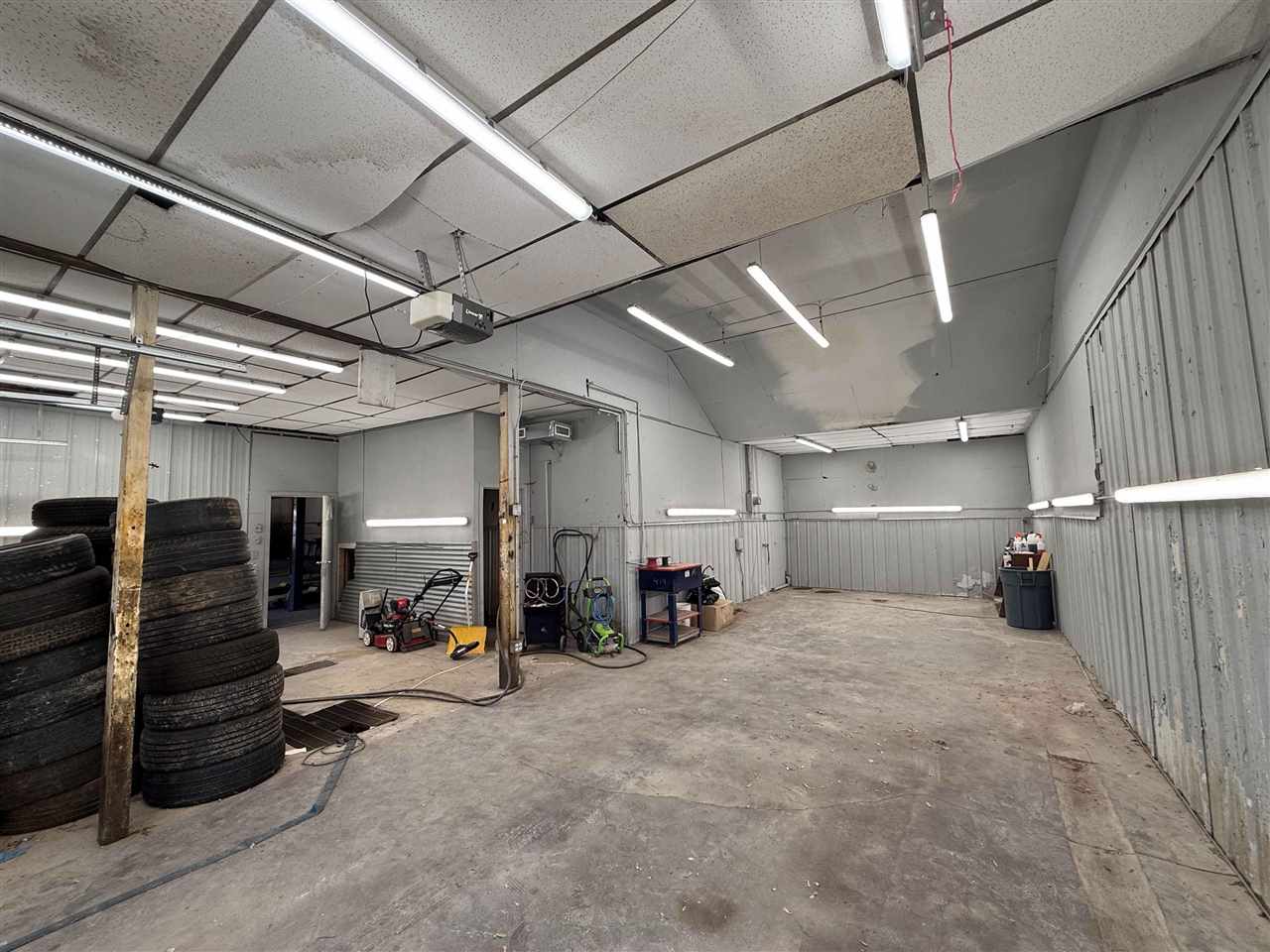 209 Franklin Street Center Point IA 52213