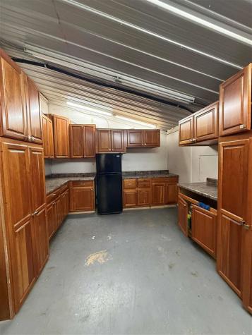 209 Franklin Street Center Point IA 52213