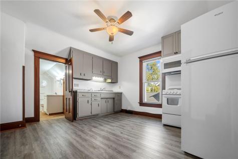 448 7th Avenue Marion IA 52302