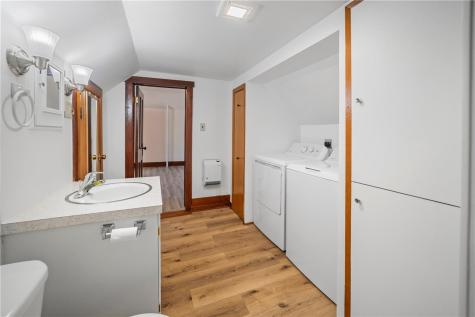 448 7th Avenue Marion IA 52302