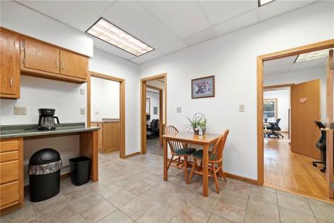 448 7th Avenue Marion IA 52302