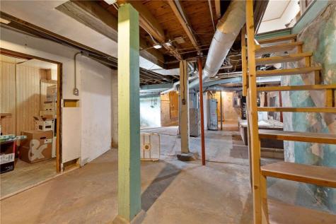 448 7th Avenue Marion IA 52302