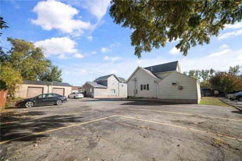 448 7th Avenue Marion IA 52302