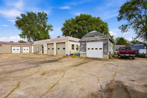 318 E Business 30 Lisbon IA 52253
