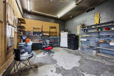 318 E Business 30 Lisbon IA 52253