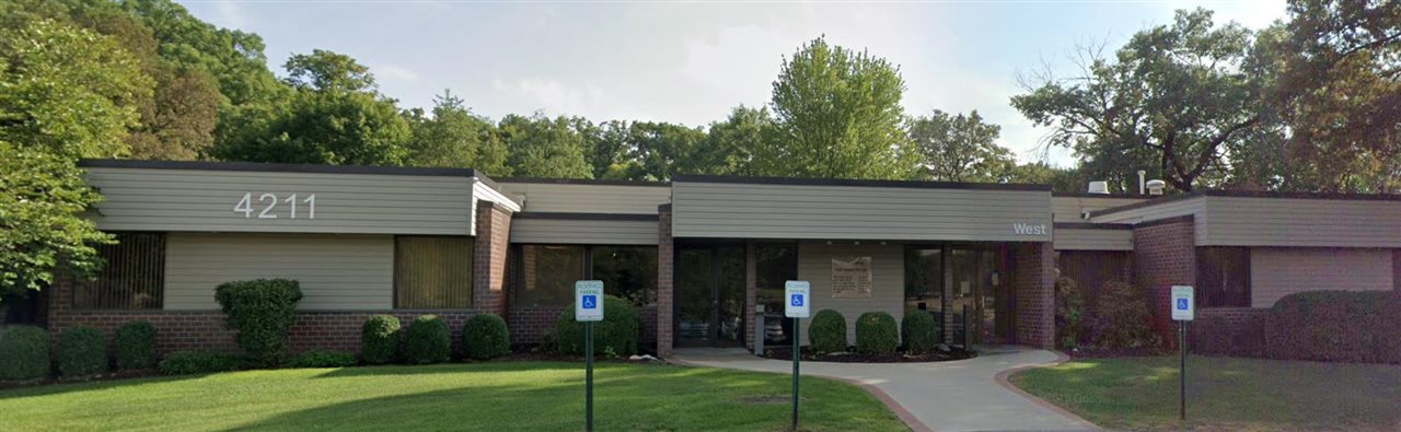 4211 Glass Road NE Cedar Rapids IA 52402