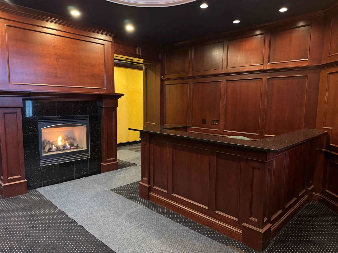 4125 Glass Road NE Cedar Rapids IA 52402