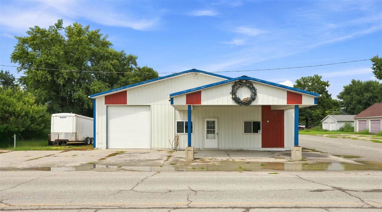 1968 500th Street SW Kalona IA 52247