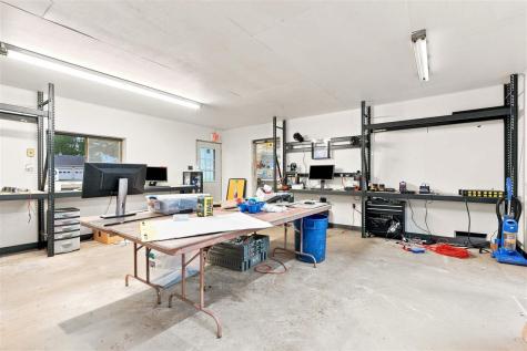 1968 500th Street SW Kalona IA 52247