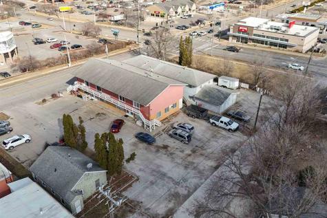 2203-2221 Muscatine Avenue Iowa City IA 52240