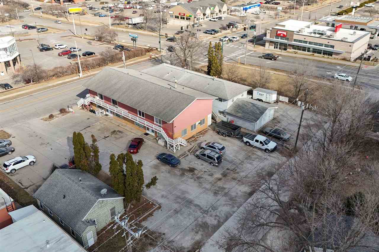 2203-2221 Muscatine Avenue Iowa City IA 52240